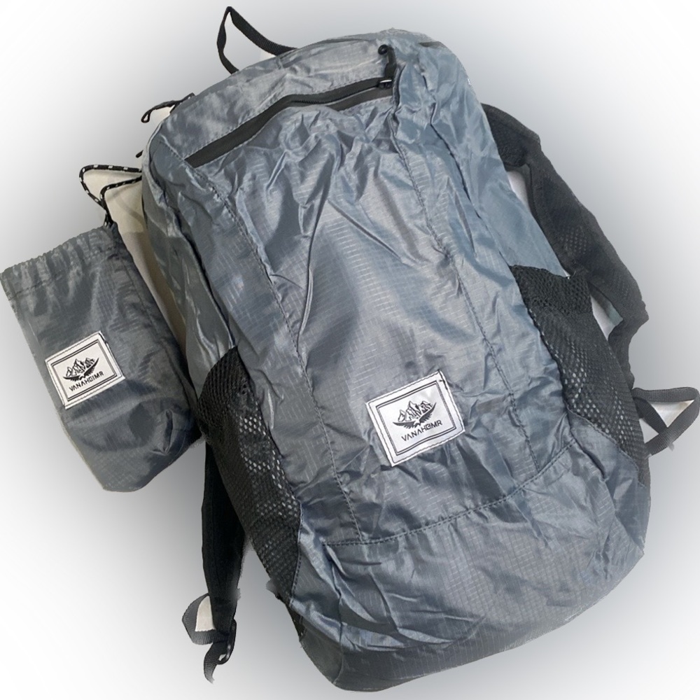 VANAHEIMR GRAY Hiking Backpack 20L Super Light / Portable / Water resistant - Picture 2 of 14
